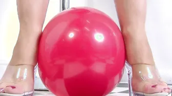 The Cheerleader and her Huge Balloons. Pop or Not Pt2