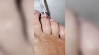 Wash my Toes after Rough Day to Work