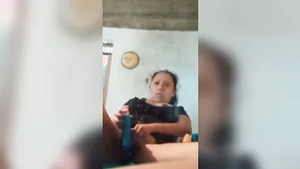Mojando Mis Nuevos Juguetes