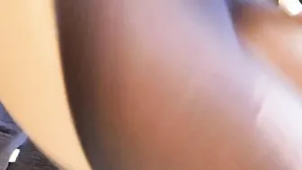 SEXY milf PLAYS WITH HER VIBRATOR