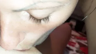 Она нежно облизывает и целует моё тело - Lesbian_illusion