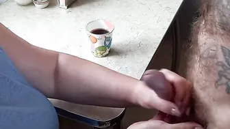 He ejaculates into my coffee glass after jerking off