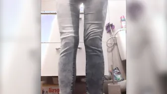 Desperate Pissing inside my Jeans