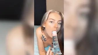 GODDESS TEENAGERS BLOWS VIBRATOR