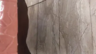 Amateur Black point of view Vibrator Rides inside Bathtub
