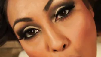 punjab milf Priya teases then satisfies her Beauty dripping hole