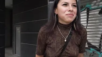Pretties also pounded This turned on babe is so inside OUTSIDE SEX