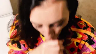 Tinder Date into Shopping Mall: Sloppy Oral Sex Leads to Quickie Sex  Facial