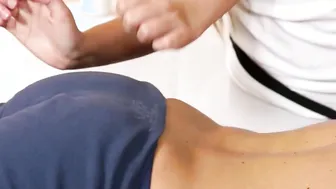 Gigantic butt dark hair cougar Zoey Foxx just wanted to suck a clients
