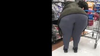 EPIC SSBBW mom Bending Over and Showing Off