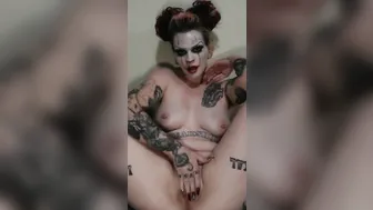 PENNYWISE THE KINKY CLOWN EJACULATES FOR YOU
