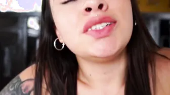MAMACITAZ - Huge Melons Hispanic Maid Leidy Azucar wants to be a Pornstar