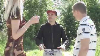 Blonde teenie getting deeply and butt gape inside three-way