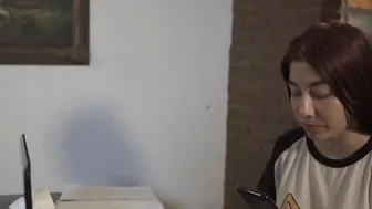 Ugly Tinder man turns out to have a gigantic dick and jizzes
