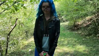 Inside the Mountain Fox the cunt with mouth inside the Leather Jacket Fucks very well and Ends up on her Leather Jacke