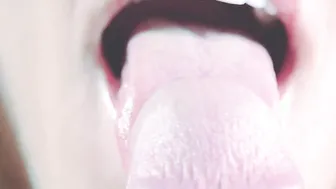 Sesual tongue posing oral sex and perfectly destroyed orgasm