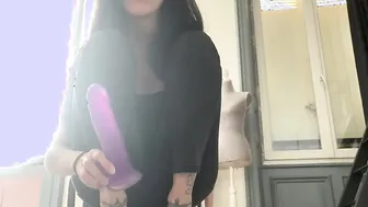 Vends-ta-culotte - Humiliation by French dark haired dominatrix