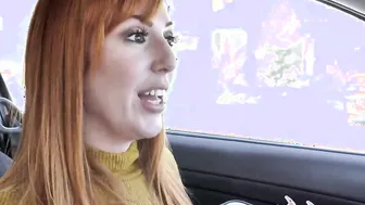 Feisty gigantic butt milf Lauren Phillips makes an unrefuseable give to her