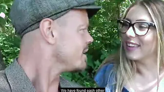 OUTDOOR-German DAD fucks COUGAR with GLASSES SEX-FREUNDSCHAFTEN