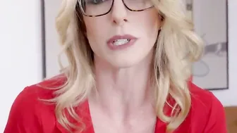 Cougar Fucks Son After He Give Her A Vibrating Tooth Strokve On
