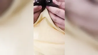 Can anyone help this Pregnant Twat CUM..