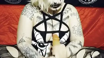 African Metal sluts - She jerks off her sex toy
