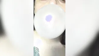 Slutty Gum Chewing