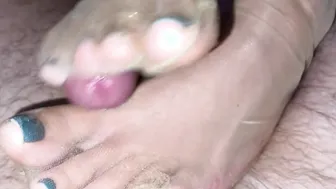 Milf Stud porn video – Bombshell milf Educating Stud with Nylon Turf Job and Premature Cum Lube Toejob