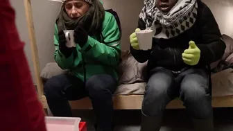 Fake Hostel 2 Men Plowed the Hotel Manageress to Warm themselves up