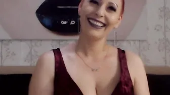 Red Head sexy has Fun on Cam