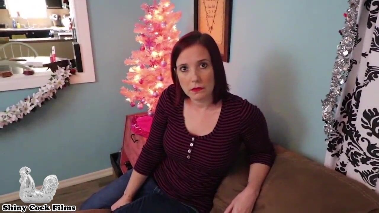 cougar-gets-used-for-christmas-milfs-a-slut-slut-slut-4kporn-xxx