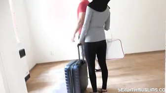MUSLIM mom WANTS TO LIVE INTO PRAGUE