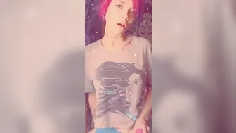 Alt mom Savage Siren Humps Vib