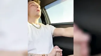This Bimbos I Picked up Gave me a Hand Job into the Vehicle