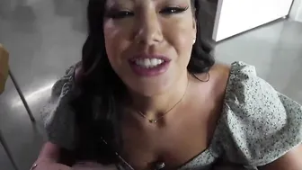 Kitten Latenight makes some cash using her titted by fucking Zeus’ dick