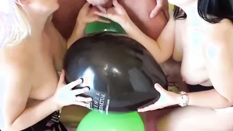 Luftballon Gruppensex Vierer Mit Deutscher Brünette Rund Blonder milf