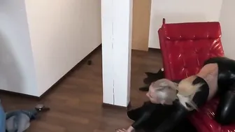 3 WAY WITH GERMAN BUBBLE ASS BLONDE