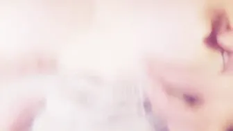 配信動画【たくさんの人に見られながら乳首イキ】