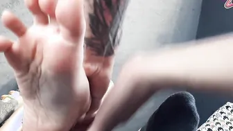 Feet Bdsm. I Enjoy the Grind of my Toes
