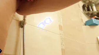 I Peeing on my Man and let him Cum inside my Hair. pov