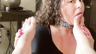 Strokes Therapist Blows Foot and give Sloppy Fellatio
