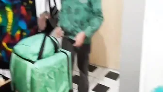 (REAL SCENES) Inside the middle of shooting with my fiance the pizza