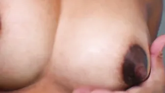 Small Thai 19 Yo Heather Deep milf lactating milk from titties