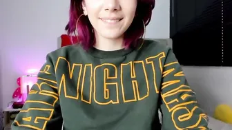 Redhead Tits porn video – Colombian ginger with gigantic titties tries to tempt you on