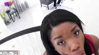 Mofos - Mya Mays Shakes her Butt for Jessy Jones inside the Kitchen while her boyfriend is inside the Living
