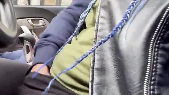 Squirting inside NYC traffic  Zaddy2x