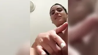 COLOMBIAN PiG IS BACK 