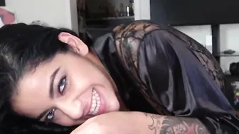 Gets Fellatio From Cutie Hispanic girlfriend Mia Martinez