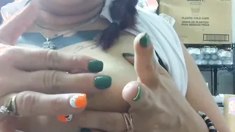 Wanna Screwed my little Hooters