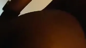 Gigantic Ass Throws it back on big black dick